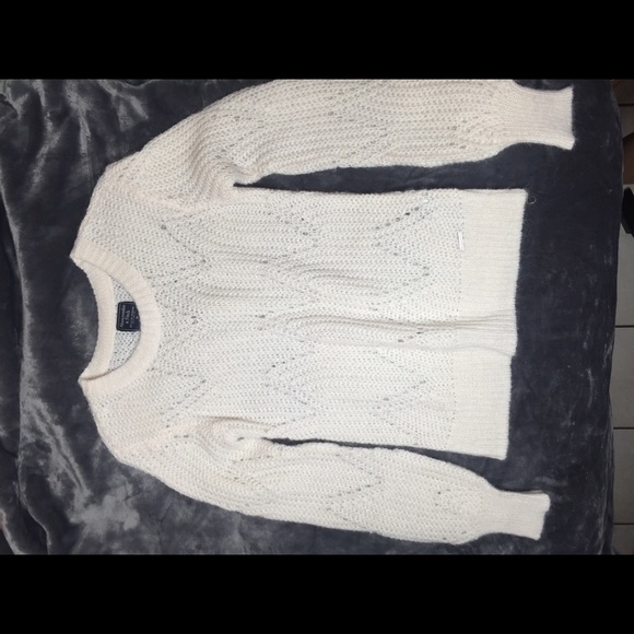 Abercrombie Sweater - Picture 4 of 6